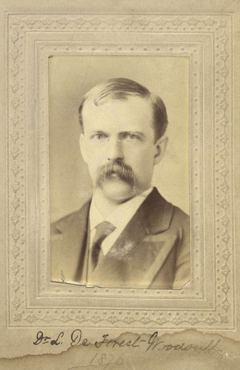 Member portrait of L. DeF. Woodruff